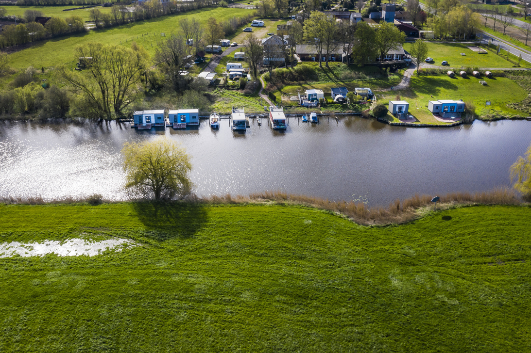 Bootsmann Lodge | Camping, Hausboot und bernachtung im Rumfass:  SH-Tourismus